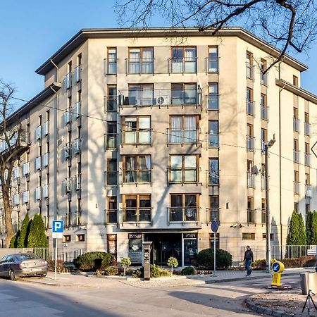 Family Apartments - Private Parking Kraków Zewnętrze zdjęcie
